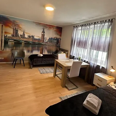 Cityapartment Fuer Zwei In Mg Apartment *